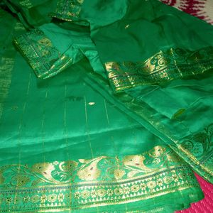 Saree With Blouse