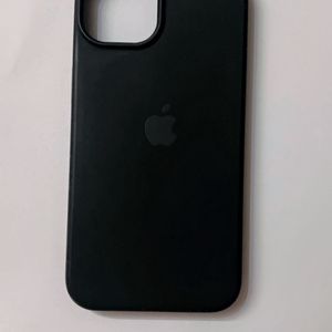 I PHONE 13,14 SILICONE COVER (Black)