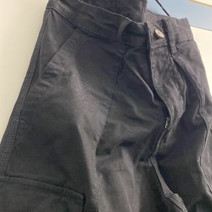 Black Cargo Pants (Zara Dupe)