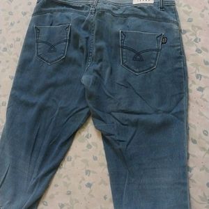 Faded Blue Denim Capri Waist 34 Inch