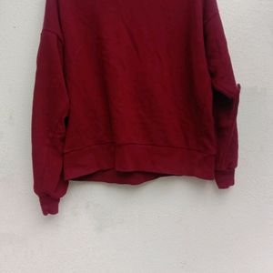 Maroon Clr Sweatshirt With Back Hole