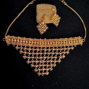 City gold Necklace With Earrings