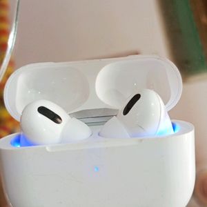 Apple Airpods Pro Gen1 Clone + Lighting Cable