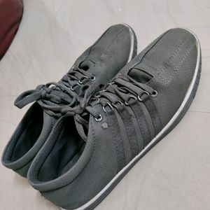 Women's Grey Casual Shoes/Sneakers 👟