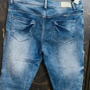 Women Casual Blue Denim Jeans (3/4 Length Of Leg)