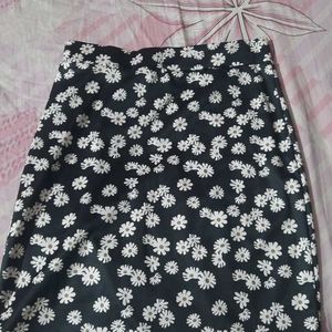 Black Skirt With White Flowers Print