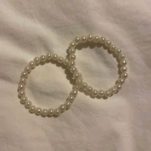 White Pearl Bracelet Set