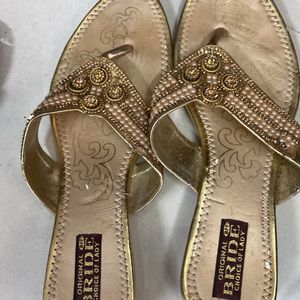 Party Wear Slipper For Grabs