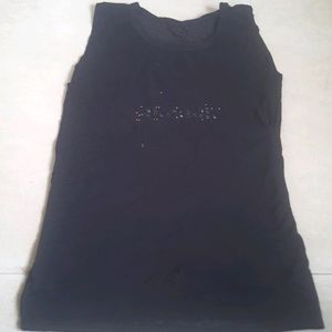 Black Sleeveless Top For Girls