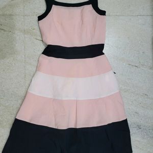Black Pink Flare Sleeveless Dress
