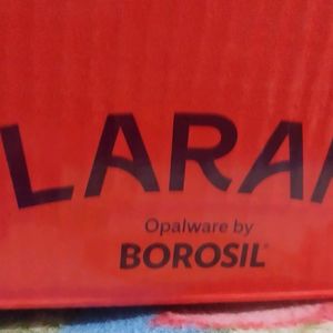 Dinnerset Of Larah By Borosil 9 Pis Set Brand New