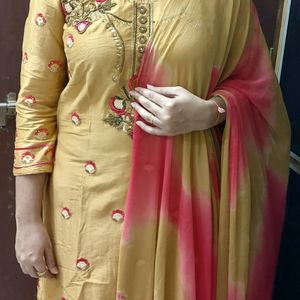 Kurta Set With Dupatta