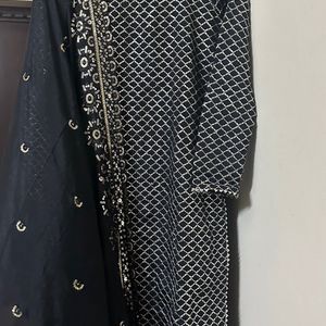 Black Suit With Pajami And Beautiful Dupatta