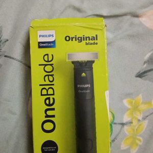 Philips One Blade Trimmer For Men Read Discription