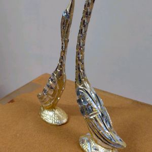 Beautiful Duck Pair In metal