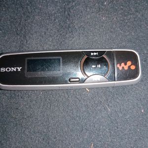 Sony Walkman model nwz-B133f