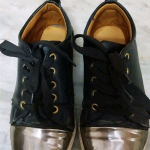 Black Casual Shoes