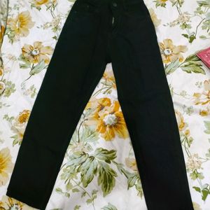 Odio Black Straight Fit Jeans