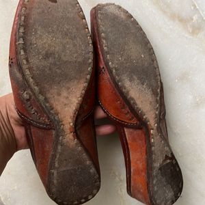 Punjabi Juttis