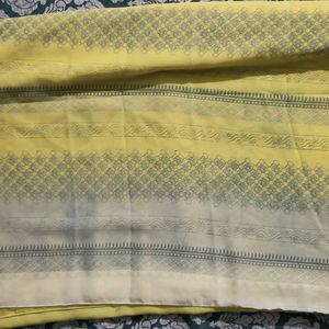 Women Yellow Printed Saree