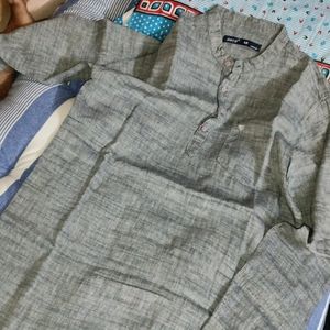 It's Grey Kurta Quality And Condition Is Best