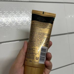 LAKME Lumi-Smooth Aha+ Facewash With 2% Salicylic