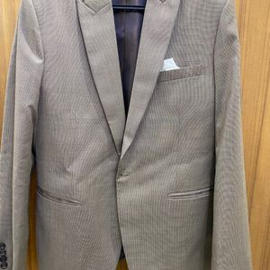 Raymond Suit