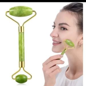 Flawless Facial Massage Jade Roller