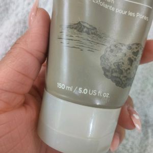 SAMPLE of The Face Shop Jeju Volcanic Lava Scrub