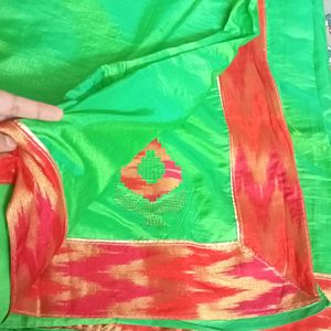 Green And Red Saree Without Blouse