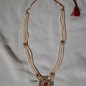 Beautiful Heavy Neckpiece