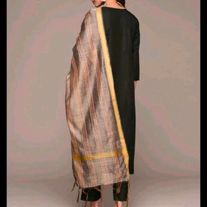 Anubhutee Kurta Set For Women