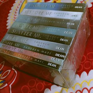 Shatter Me Book Set