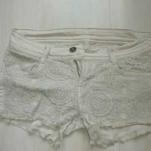 Khaki Lace Detailed Shorts