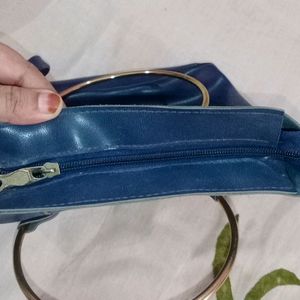 Sling Bag