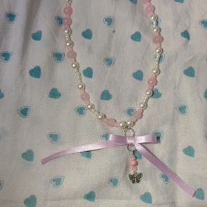 Bow Necklace