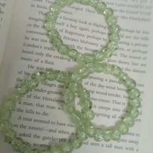 Green 🍏💚 Crackle Bracelet