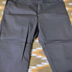 Ladies Three quarter Pant