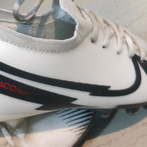 Nike Mercurial White Football Boots ACC