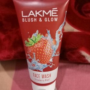 BIGGEST OFFER 50% Discount on LAKME FACE WASH