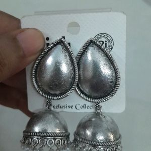 Oxidised Jhumkaas