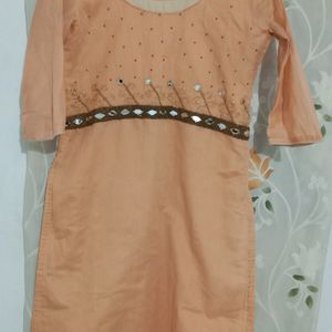 Pretty Mirror Kurti