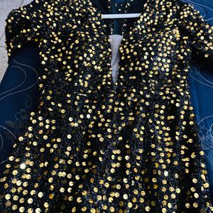 Padded Party Gold Sequin Bodycon New With Tag
