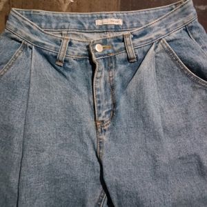 SALEEE !!! PINTEREST SHORT JEANS