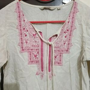 White Embroidered Kurti