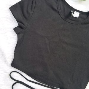 H&M Tie-Detail Crop Top