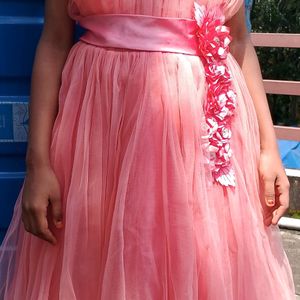 Aesthetic Girls Frock With Flower Work (Peach)