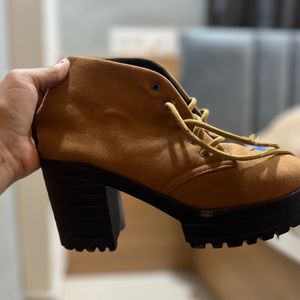 Attractive Women Brown Boots