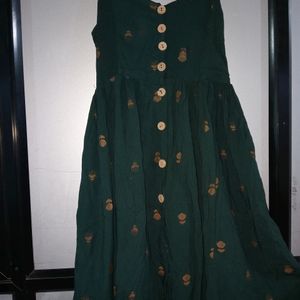 Dark Green Sleeveless Dress