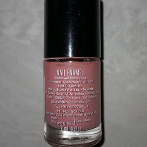 bubblegum pink nail polish